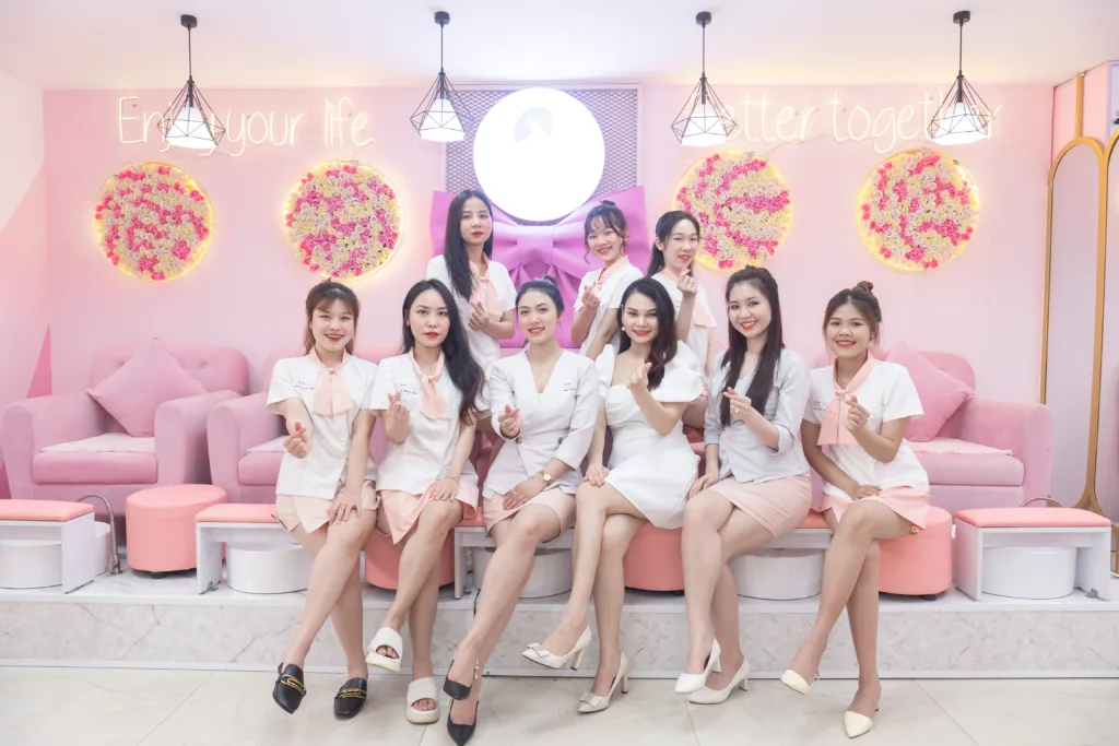 Đội ngũ nhân viên Enbi Bảo Bảo